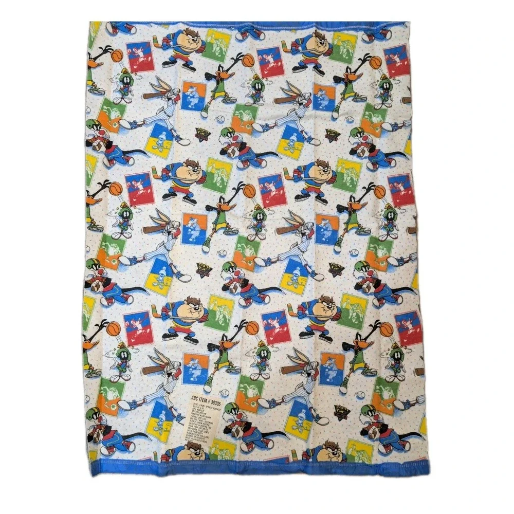 Vintage Looney Tunes Blanket Sports Bugs Bunny Taz Marvin Martian 45